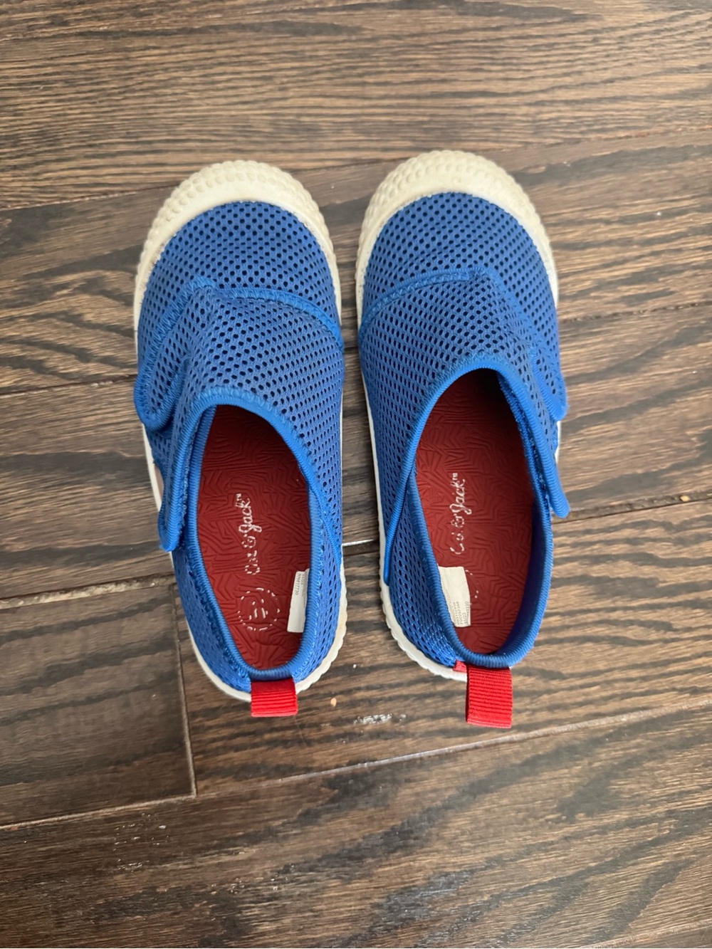 Cat & Jack water shoes - size 10